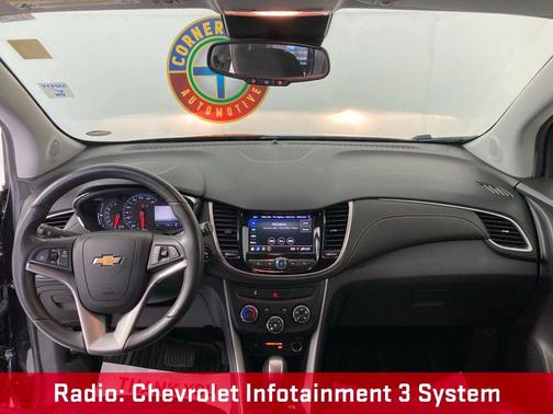 Mosaic Black Metallic 2020 Chevrolet Trax LT