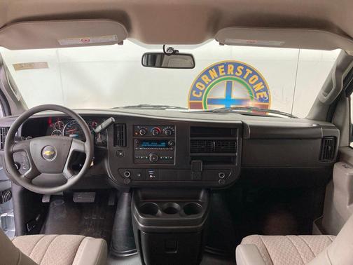 Summit White 2026 Chevrolet Express 3500 3500 Extended Wheelbase, WT, RWD