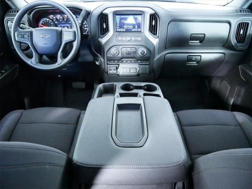 2023 Chevrolet Silverado 1500 Custom Trail Boss