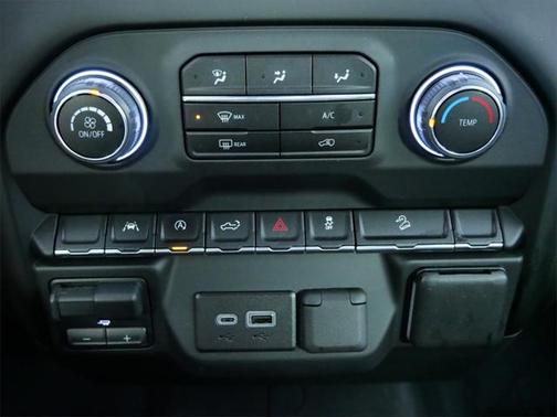 2023 Chevrolet Silverado 1500 Custom Trail Boss