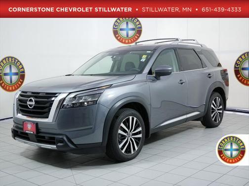 2024 Nissan Pathfinder Platinum