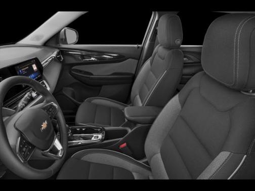 Summit White 2025 Chevrolet Trailblazer LT