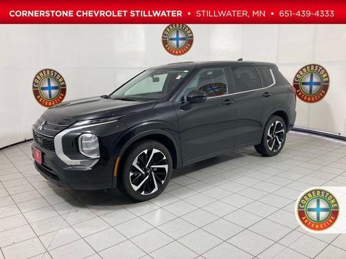 Black Diamond 2022 Mitsubishi Outlander ES