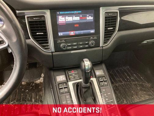 2018 Porsche Macan Base