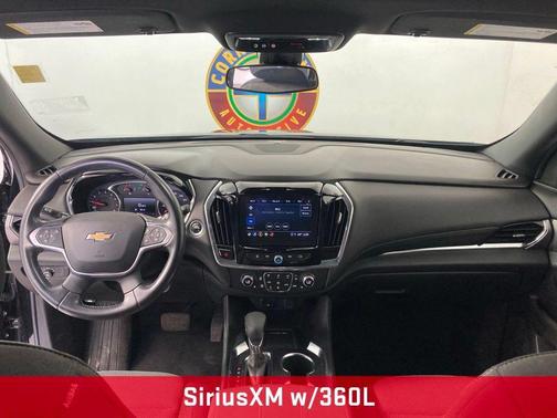 Black 2022 Chevrolet Traverse LT Cloth