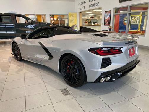 2026 Chevrolet Corvette Stingray w/1LT