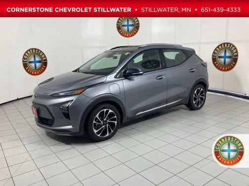 Gray Ghost Metallic 2023 Chevrolet Bolt EUV FWD Premier