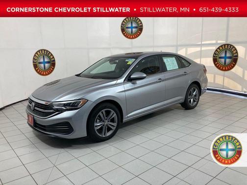 Platinum Gray Metallic 2024 Volkswagen Jetta 1.5T SE