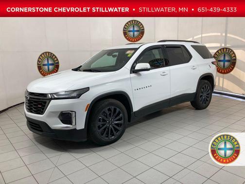 Summit White 2022 Chevrolet Traverse RS