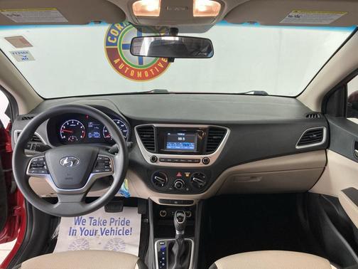 2022 Hyundai Accent SE