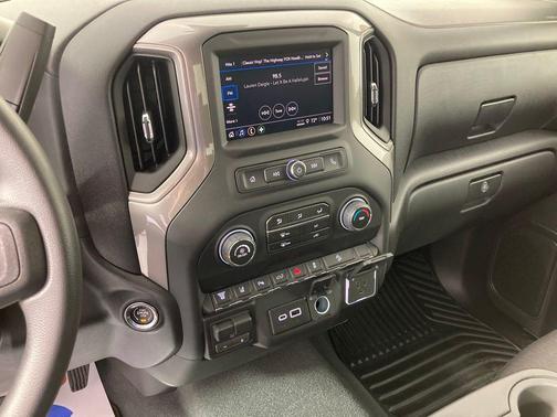 Sterling Gray Metallic 2026 Chevrolet Silverado 2500 Custom