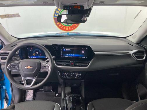 Marina Blue Metallic 2026 Chevrolet Trailblazer LT