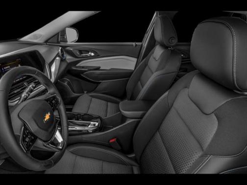 Summit White 2025 Chevrolet Trax FWD ACTIV