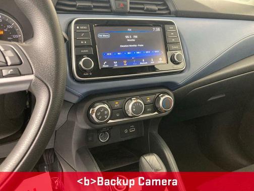 Aspen White Tricoat 2025 Nissan Versa 1.6 SV