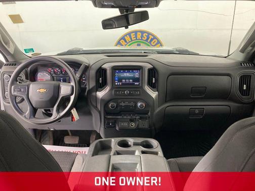 Summit White 2022 Chevrolet Silverado 2500 Custom