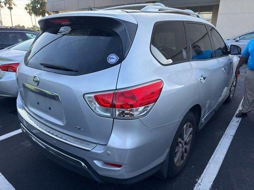 2015 Nissan Pathfinder SL