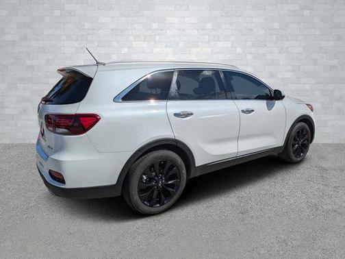 2020 Kia Sorento EX V6