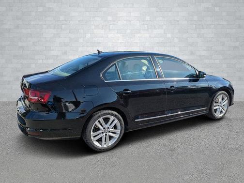 2017 Volkswagen Jetta 1.8T SEL