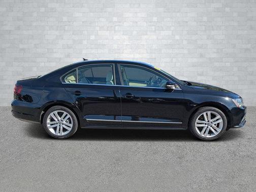 2017 Volkswagen Jetta 1.8T SEL