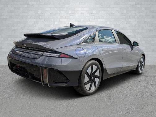 2025 Hyundai IONIQ 6 SE