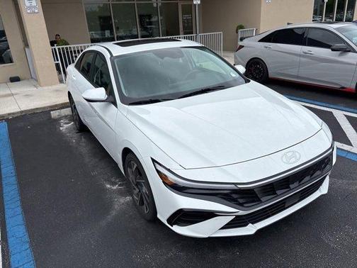 2025 Hyundai ELANTRA SEL Convenience