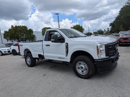 Oxford White 2025 Ford F-350 XL