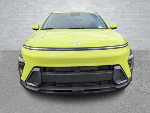 2025 Hyundai KONA SE
