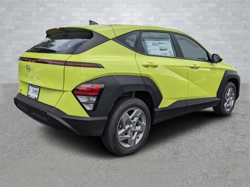 2025 Hyundai KONA SE