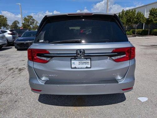 Lunar Silver Metallic 2024 Honda Odyssey Elite