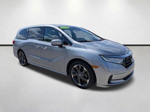 Lunar Silver Metallic 2024 Honda Odyssey Elite