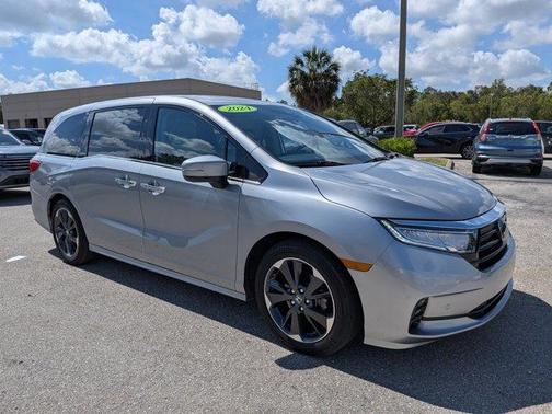 Lunar Silver Metallic 2024 Honda Odyssey Elite