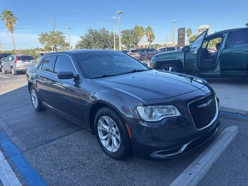 2015 Chrysler 300 Limited