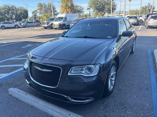 2015 Chrysler 300 Limited