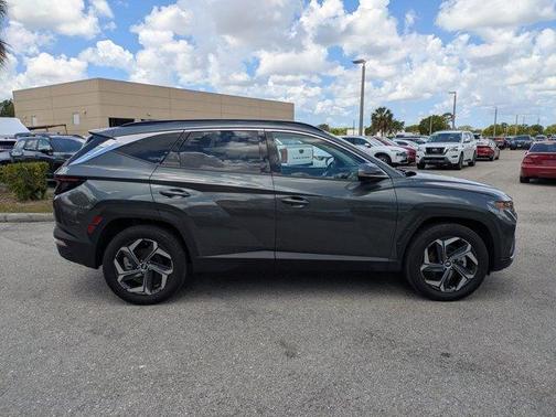 Amazon Gray 2024 Hyundai TUCSON Hybrid Limited