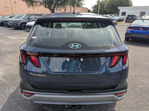 2025 Hyundai TUCSON SE