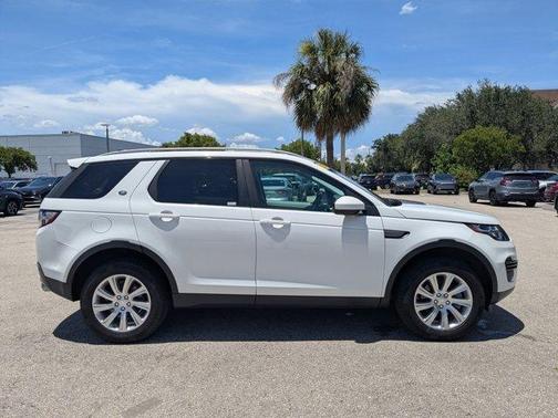 2017 Land Rover Discovery Sport SE
