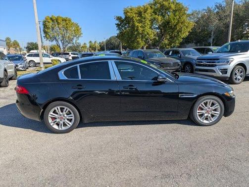 2019 Jaguar XE 25t Premium