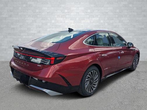 2025 Hyundai SONATA Hybrid Limited