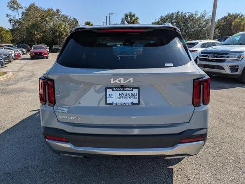 2025 Kia Sorento SX