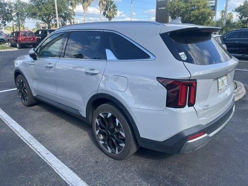 2025 Kia Sorento SX