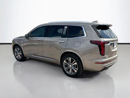 2022 Cadillac XT6 Premium Luxury FWD