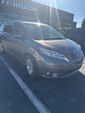 2015 Toyota Sienna XLE