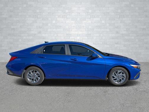 2024 Hyundai ELANTRA HEV Blue