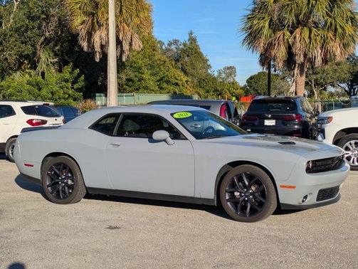 2021 Dodge Challenger SXT