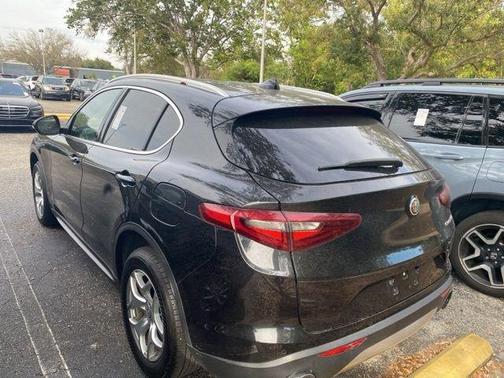 2020 Alfa Romeo Stelvio Base