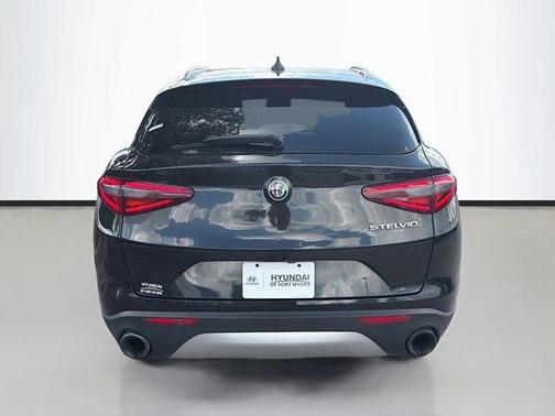2020 Alfa Romeo Stelvio Base