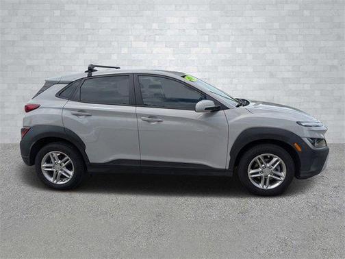 2022 Hyundai KONA SE