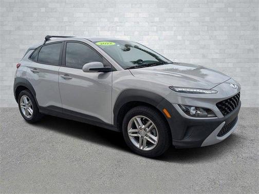 2022 Hyundai KONA SE