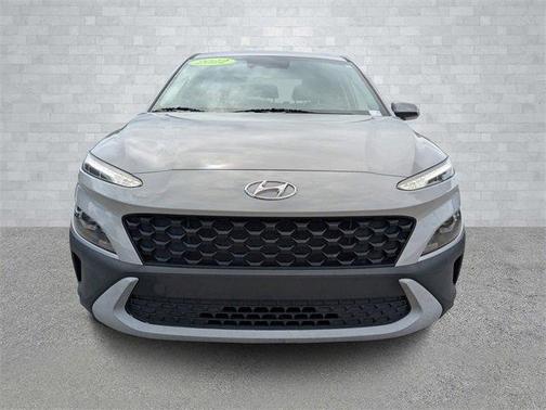 2022 Hyundai KONA SE