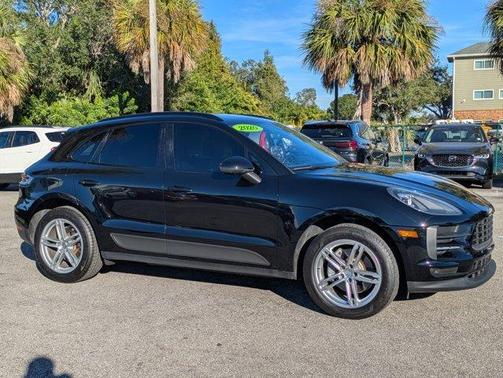 2020 Porsche Macan Base